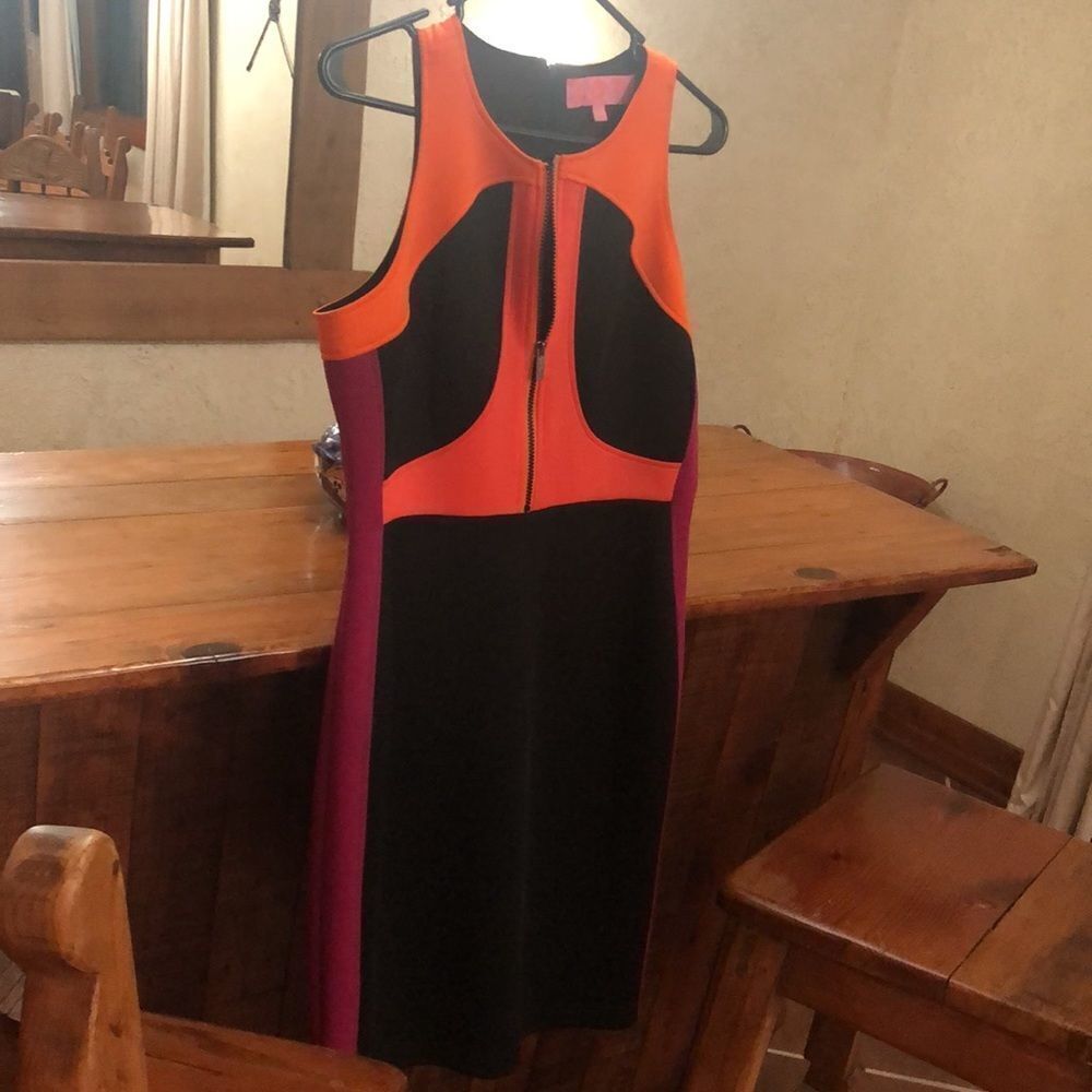 LDT Colorblock Jewel Neck sleeveless dress - Picture 8 of 8